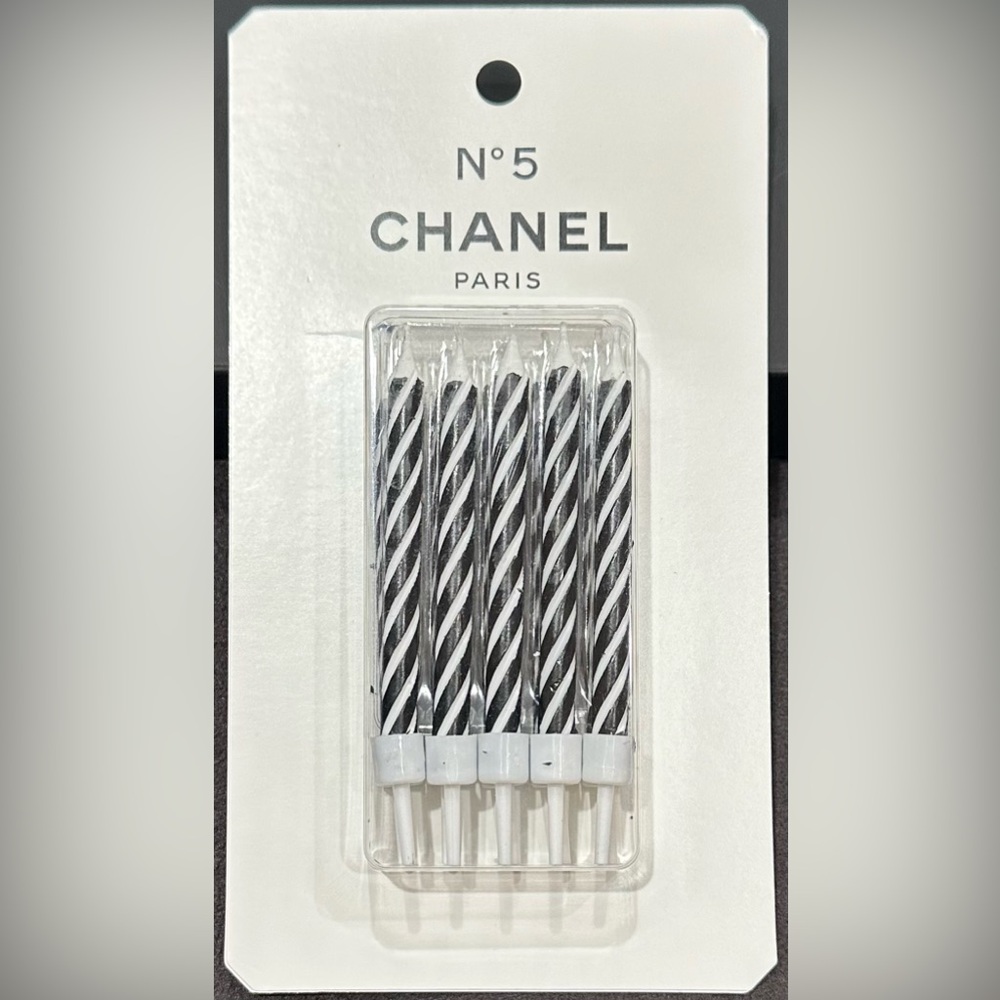 CHANEL Black and White Spiral Birthday Candles - pack of 10 candles